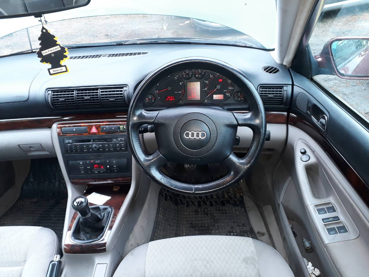 Audi a4 b5 2001 Interior
