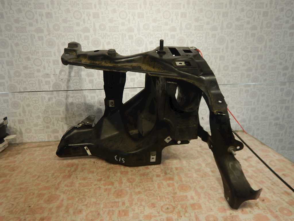 

Рамка капота BMW 7 Series (E65/E66), 7 Series (E65/E66)
