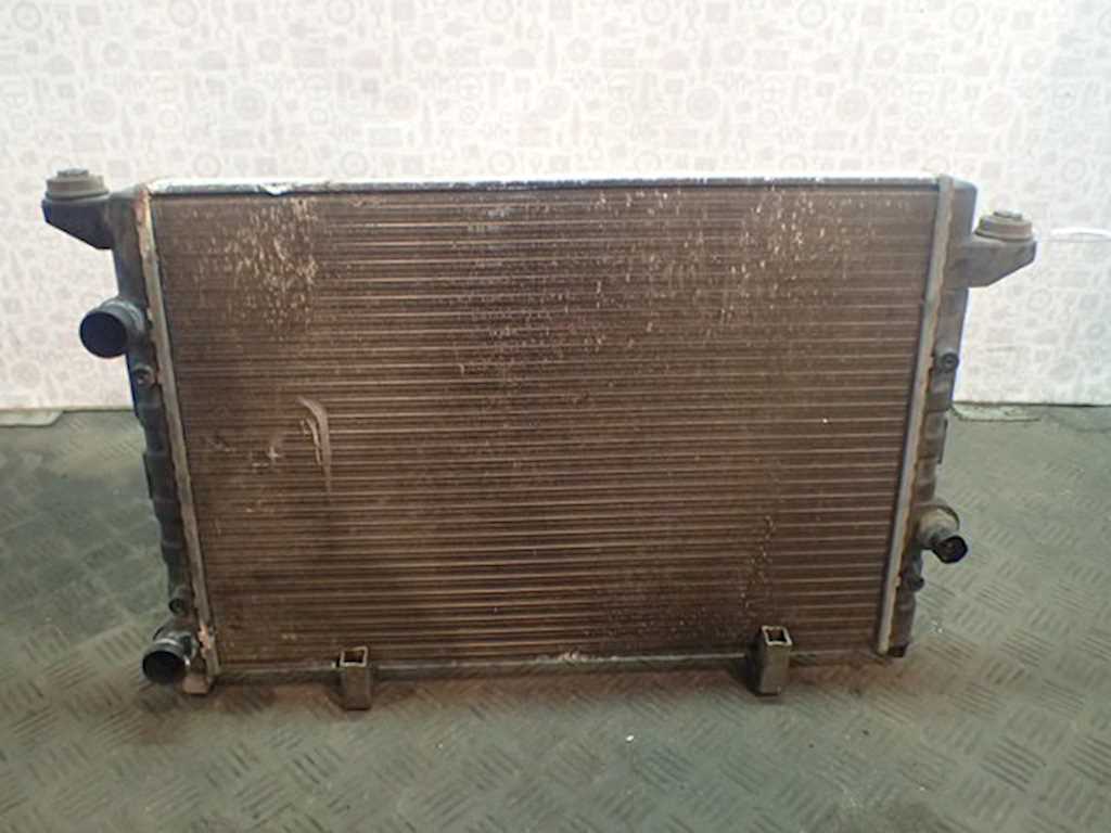 

Радиатор основной Volkswagen Passat 4, Passat 4