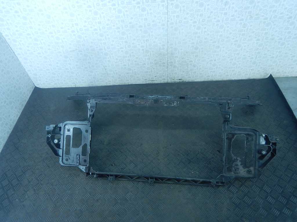 

Панель передняя (телевизор) Chrysler Sebring (JS), Sebring (JS)