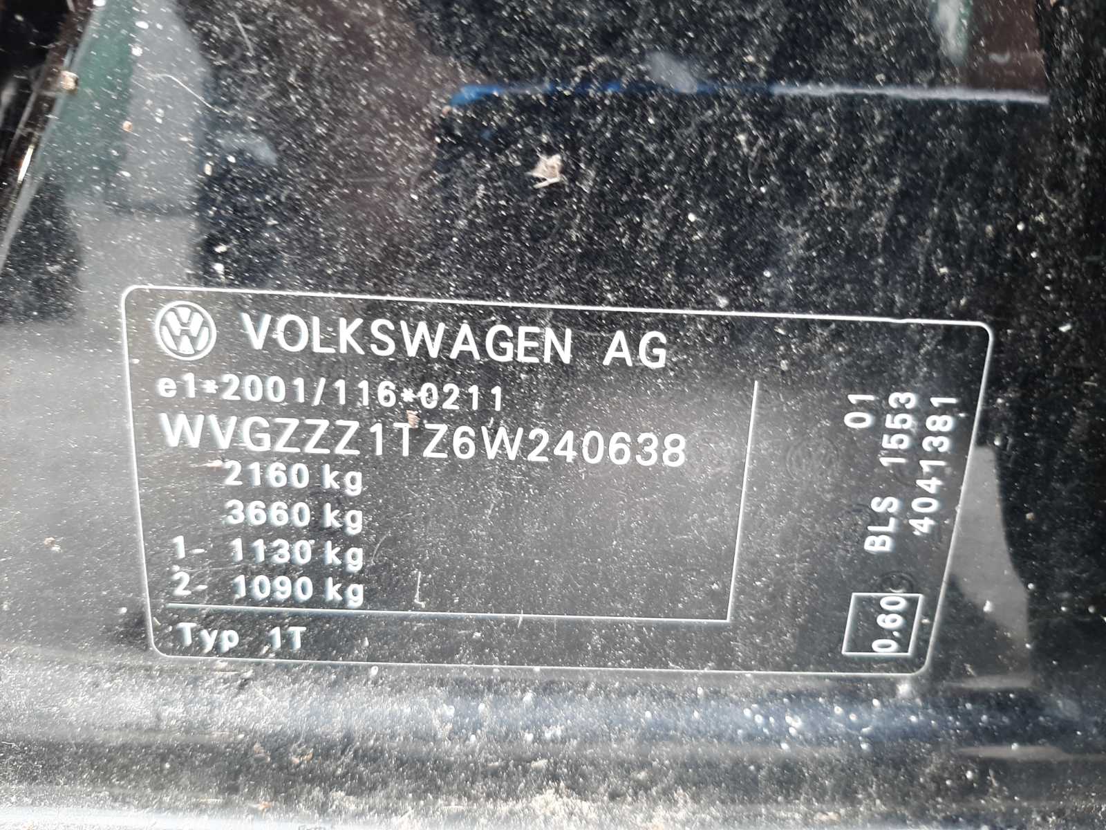 Volkswagen Touran 1