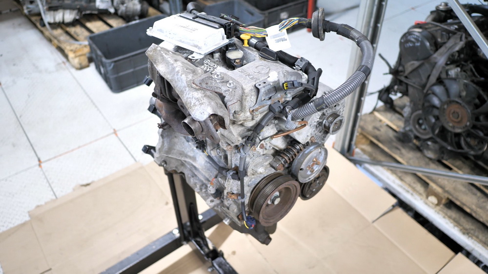 Масло в двигателе Smart Fortwo, 2 поколение, 2012: 2015, кузов W451