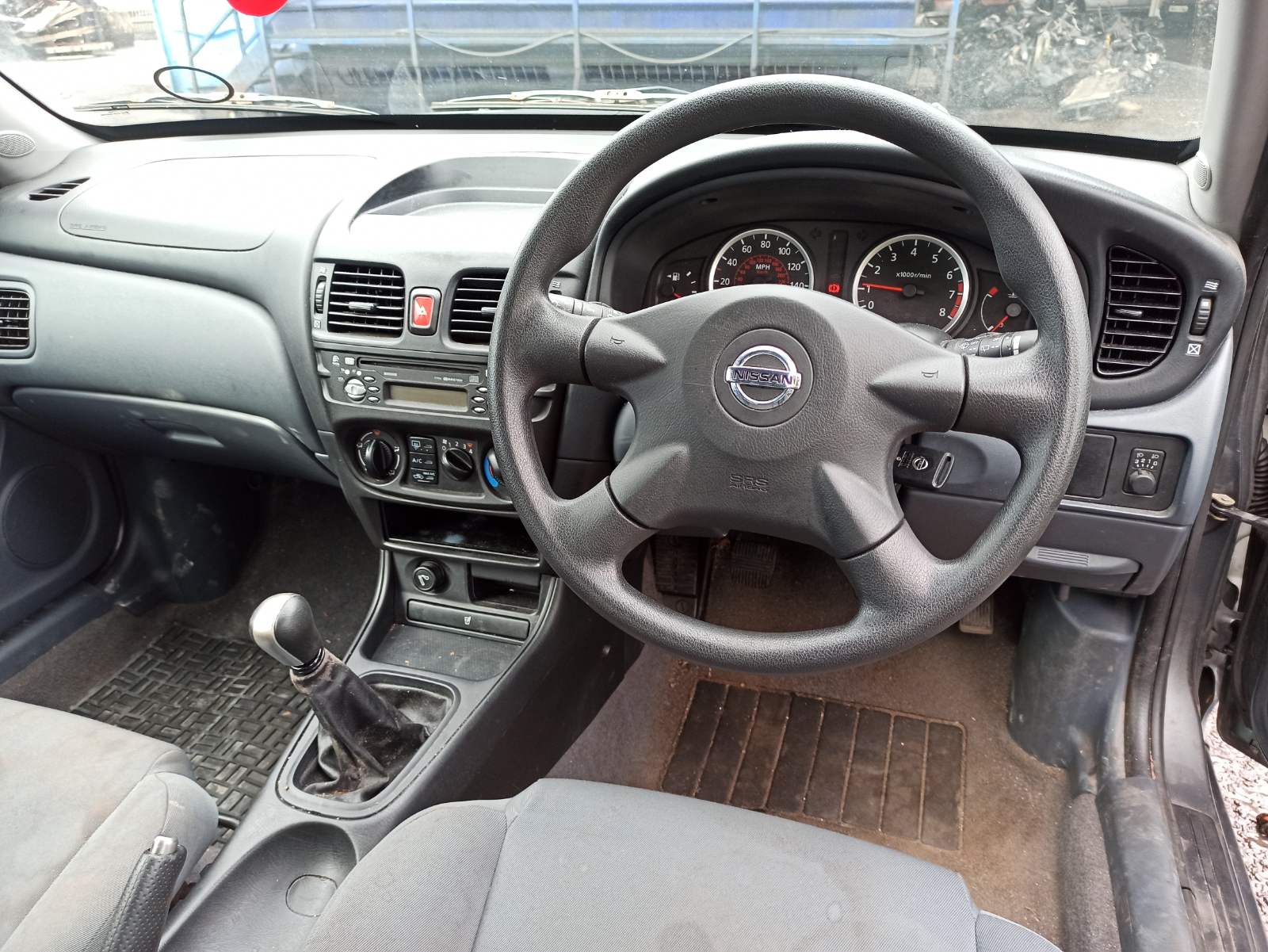 Разборка ниссан альмера классик. Nissan Almera n16 Interior. Планшет в Nissan Almera n16. Nissan Almera n16 правый руль. Ниссан Альмера n16 геометрия.