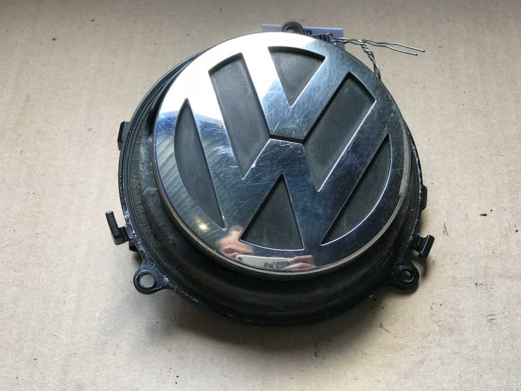 

Ручка крышки багажника Volkswagen Passat 6, Passat 6