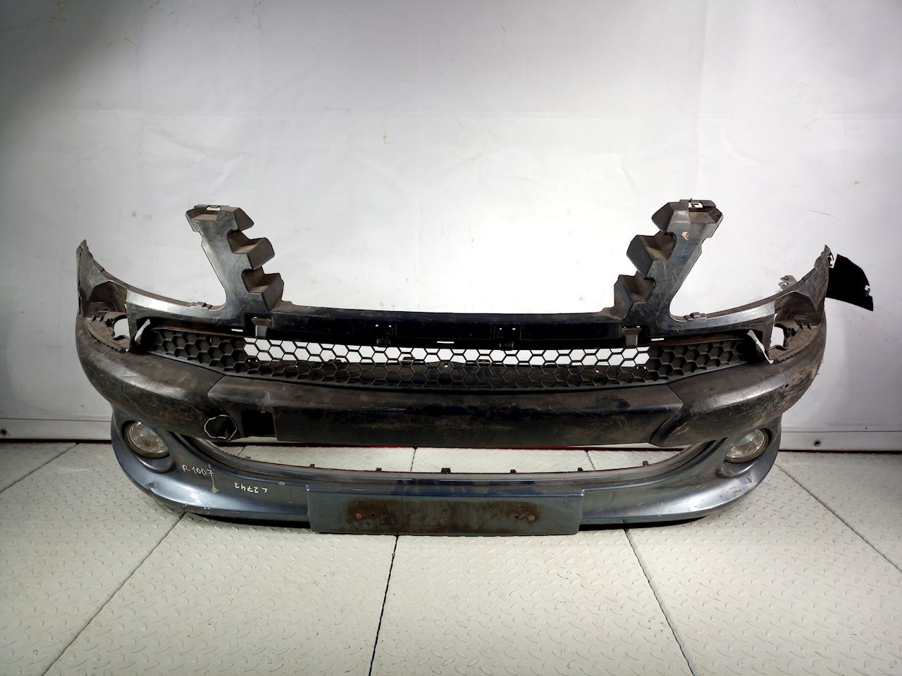 

Бампер передний Peugeot 1007, 1007