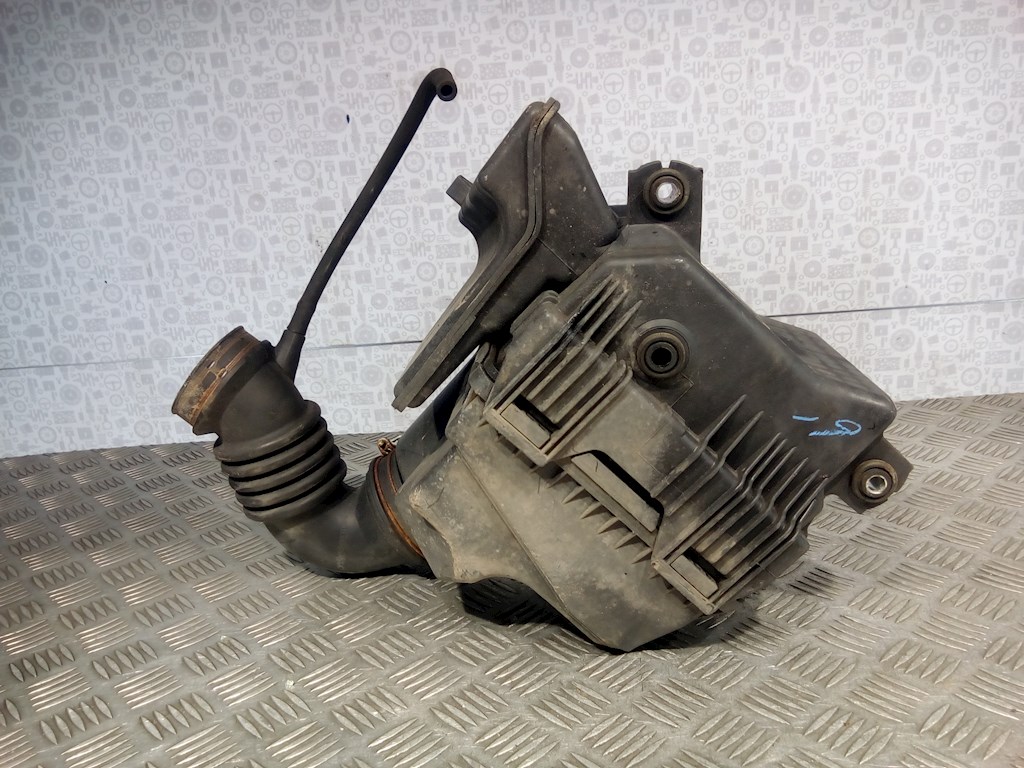 

Корпус воздушного фильтра Mitsubishi Lancer 8, Lancer 8