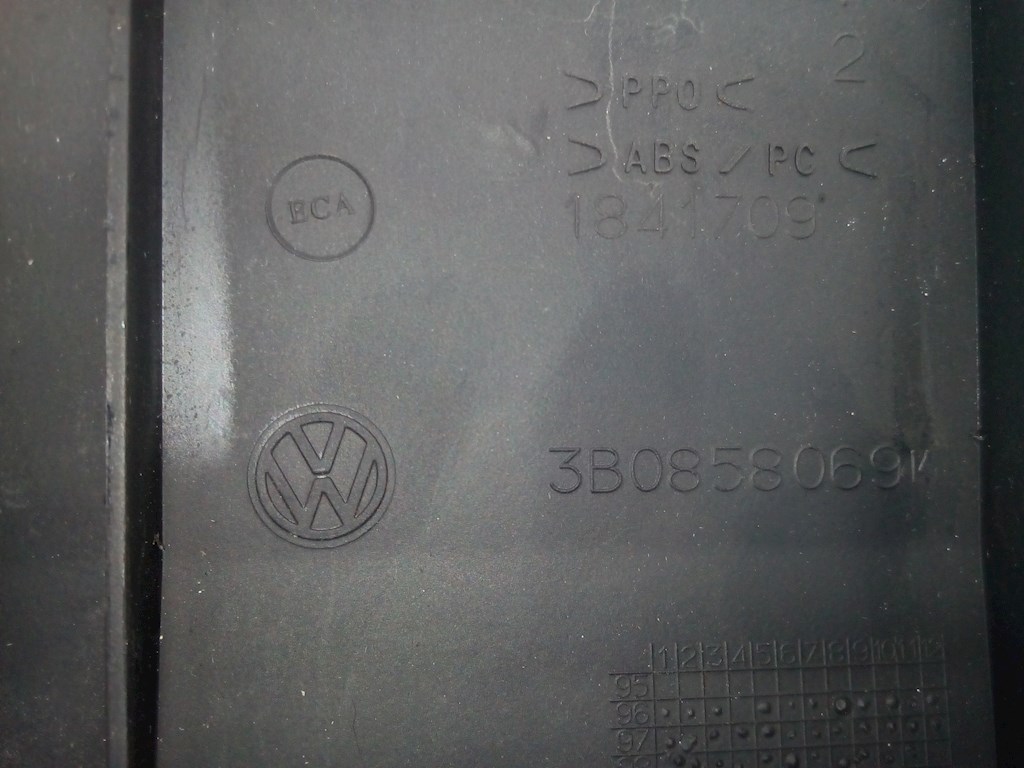 

Консоль салона (центральная часть) Volkswagen Passat 5 GP, Passat 5 GP