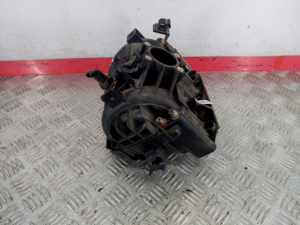 

Коллектор впускной Opel Corsa C, Corsa C