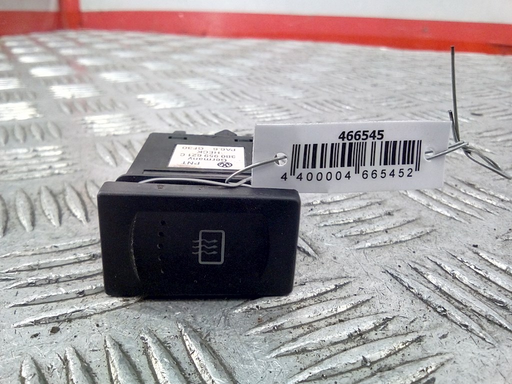 

Кнопка обогрева заднего стекла Volkswagen Passat 5 GP, Passat 5 GP