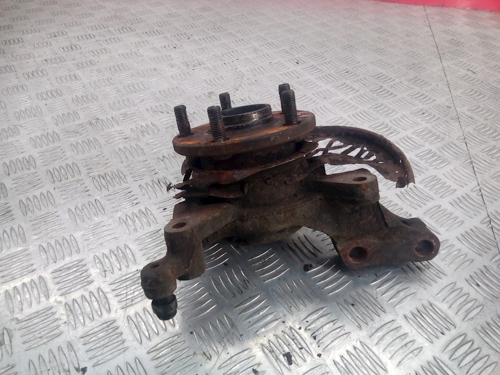 

Ступица (кулак цапфа) передняя левая Toyota Previa 1, Previa 1