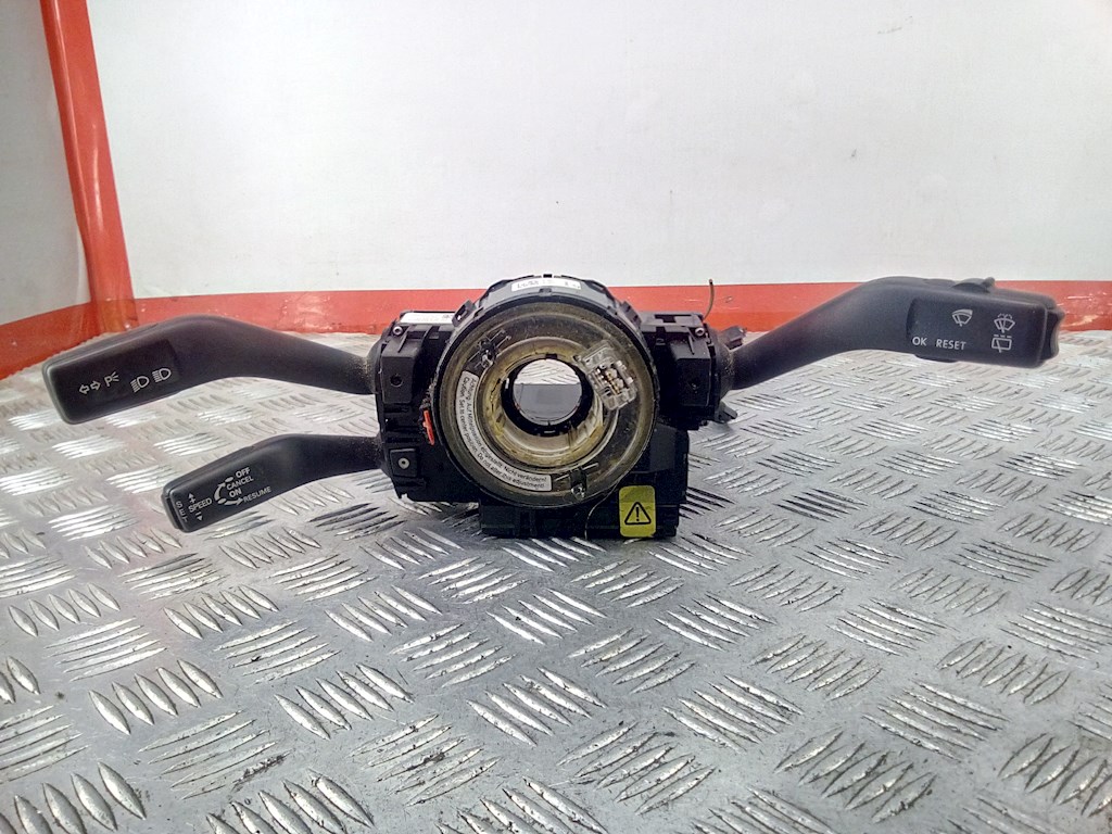 

Переключатель поворотов и дворников (стрекоза) Volkswagen Passat 6, Passat 6