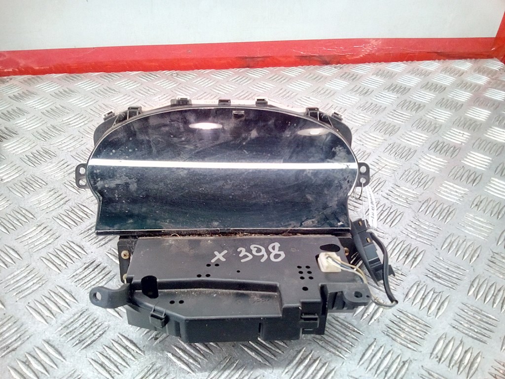 

Панель приборная (щиток приборов) Toyota Yaris, Yaris