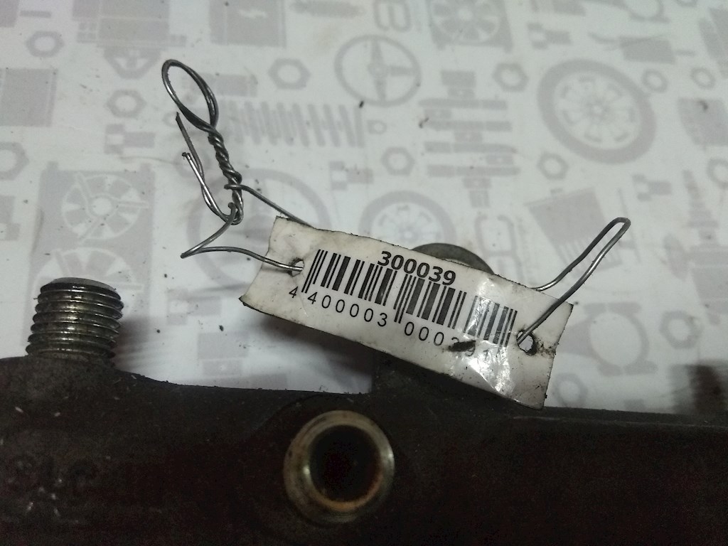 

Рампа топливная Peugeot 406, 406