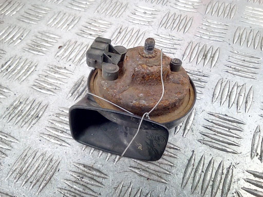 

Гудок (сигнал клаксон) Audi A4 B5, A4 B5