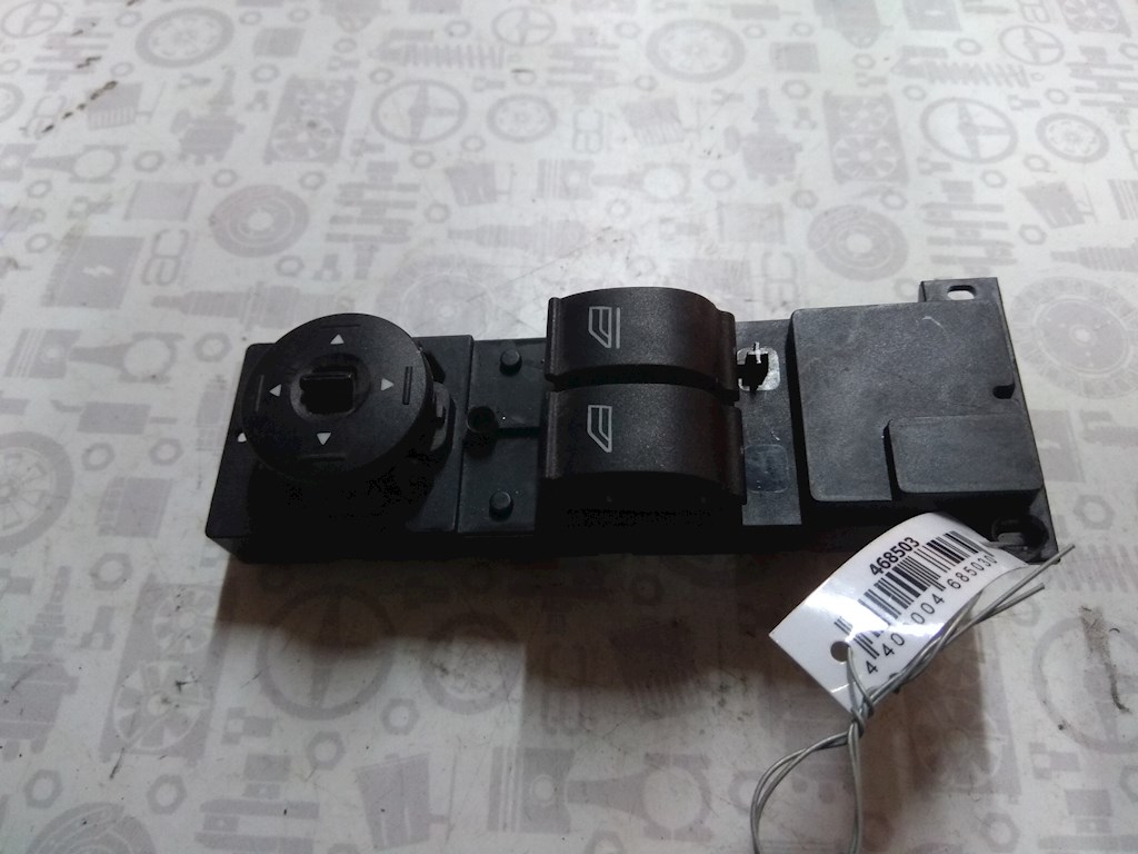 

Блок управления стеклоподъемниками Ford Focus 2, Focus 2