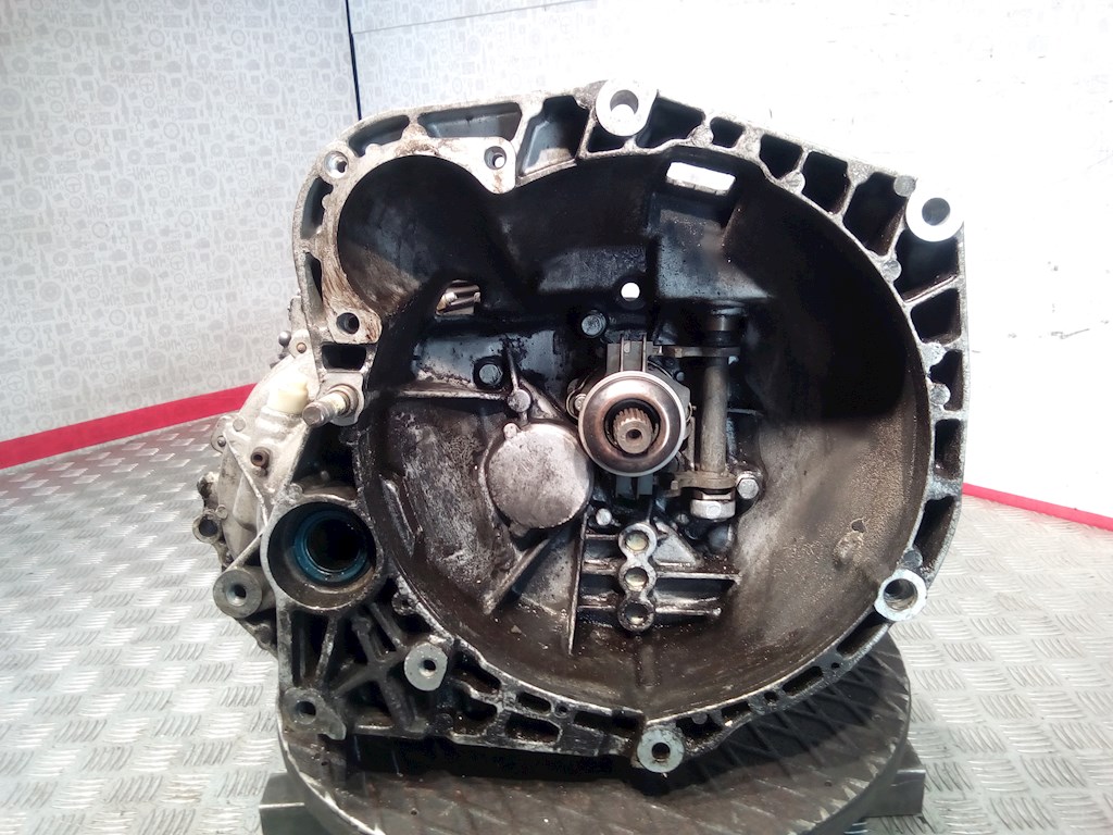 

КПП 5ст (механическая коробка) Alfa Romeo GTV, GTV