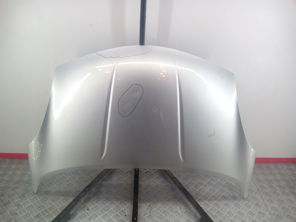 

Капот Nissan Note, Note