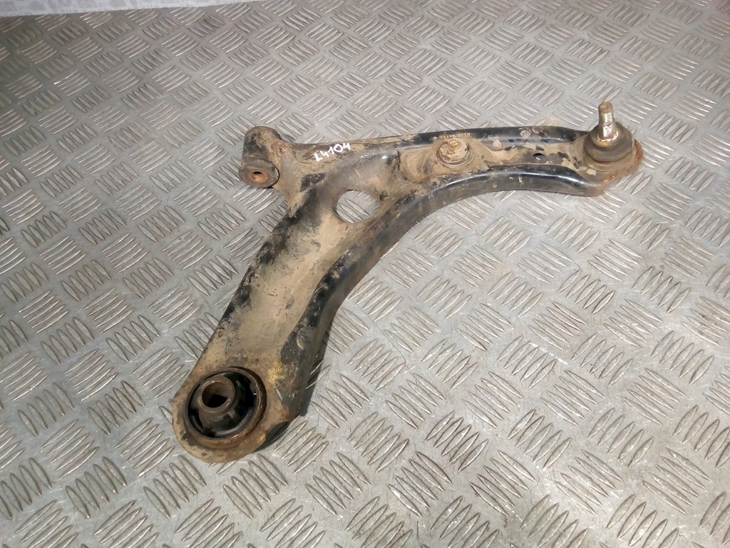 

Рычаг передний правый Toyota Aygo, Aygo