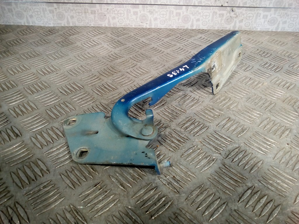 

Петля капота левая Renault Megane 3, Megane 3