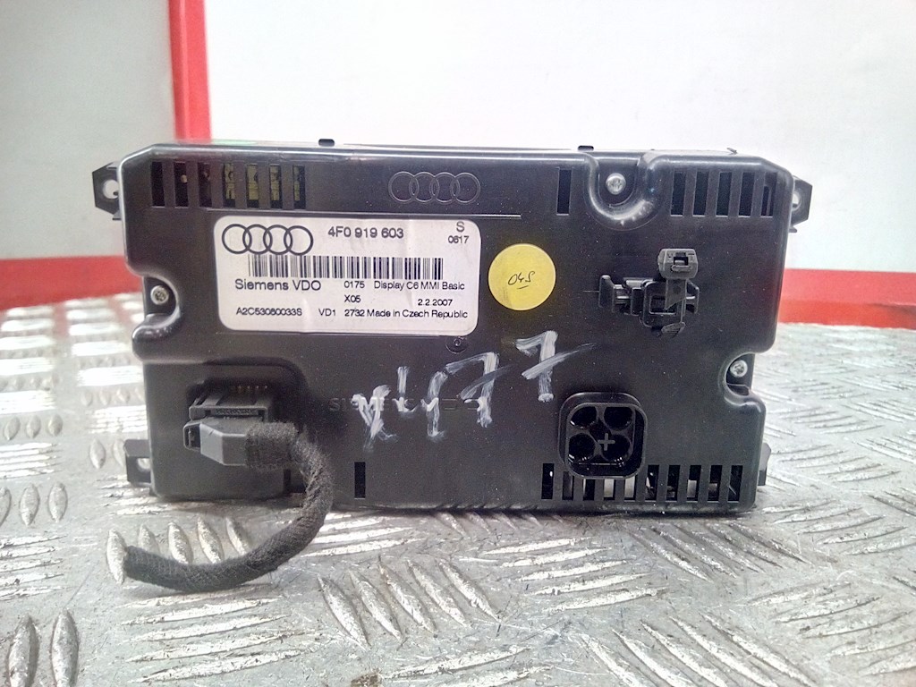 

Дисплей компьютера (информационный) Audi A6 C6, A6 C6