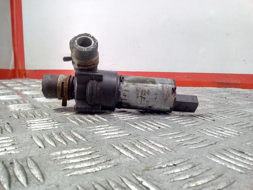 

Насос водяной (помпа) Volkswagen Touareg, Touareg