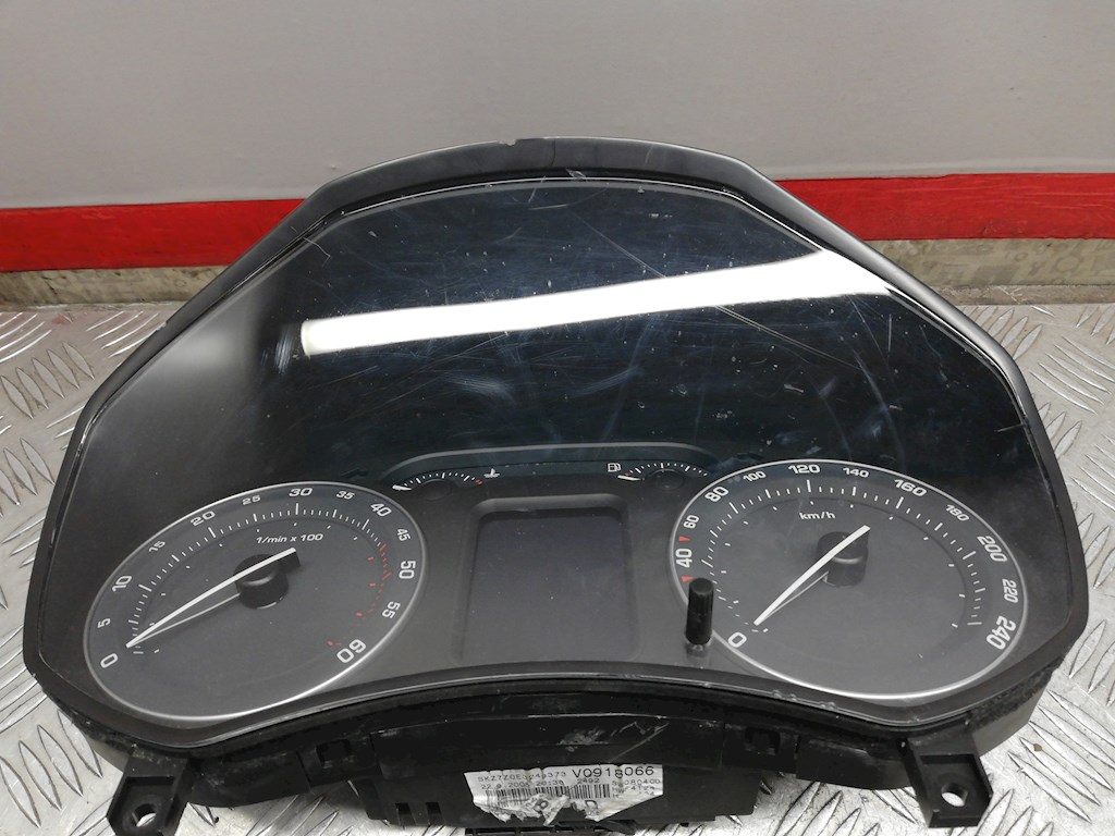

Панель приборная (щиток приборов) Skoda Octavia 1Z, Octavia 1Z