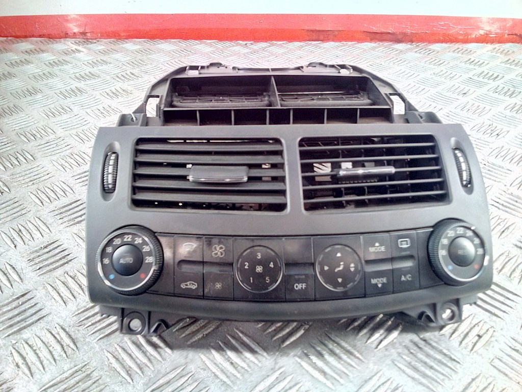 

Переключатель печки Mercedes W211 (E Class), W211 (E Class)