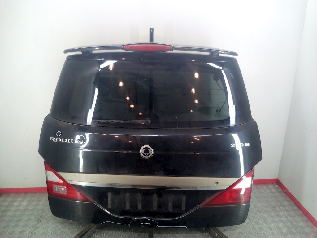 

Крышка (дверь) багажника SsangYong Rodius, Rodius