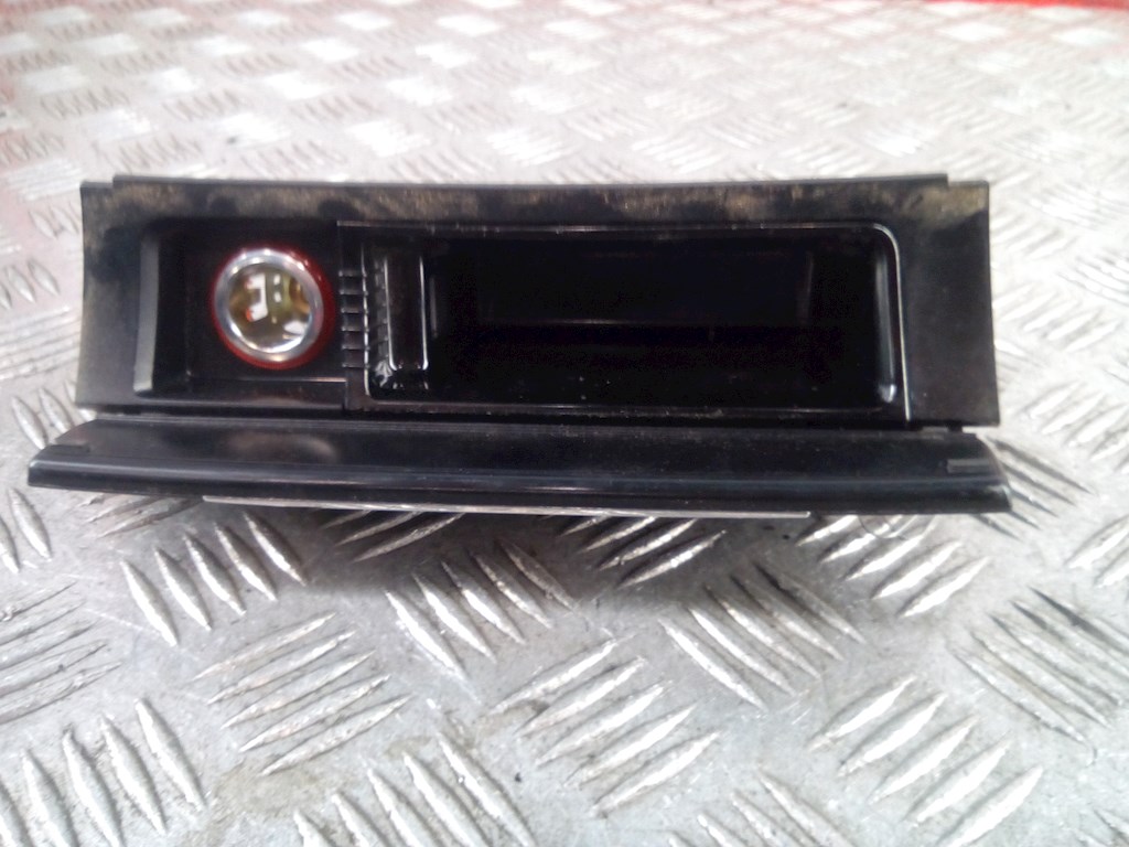 

Пепельница передняя Volkswagen Passat 6, Passat 6