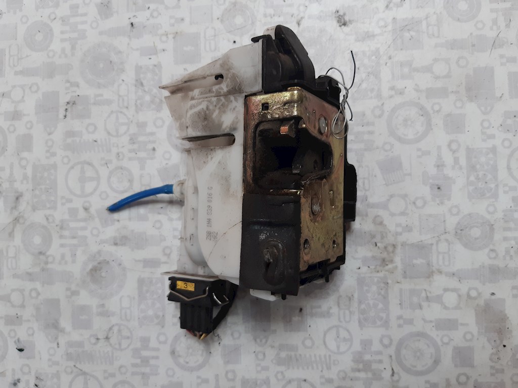 

Замок двери задней правой Volkswagen Golf 3, Golf 3