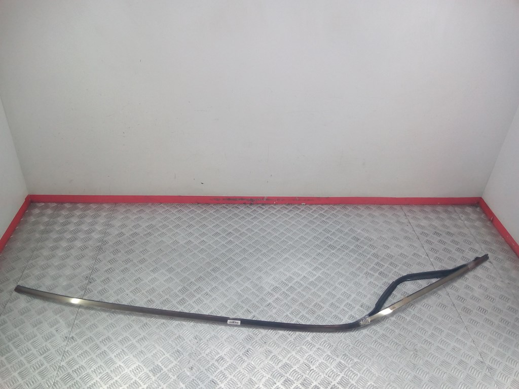 

Накладка декоративная (молдинг) крыши Mercedes W201 (C Class), W201 (C Class)