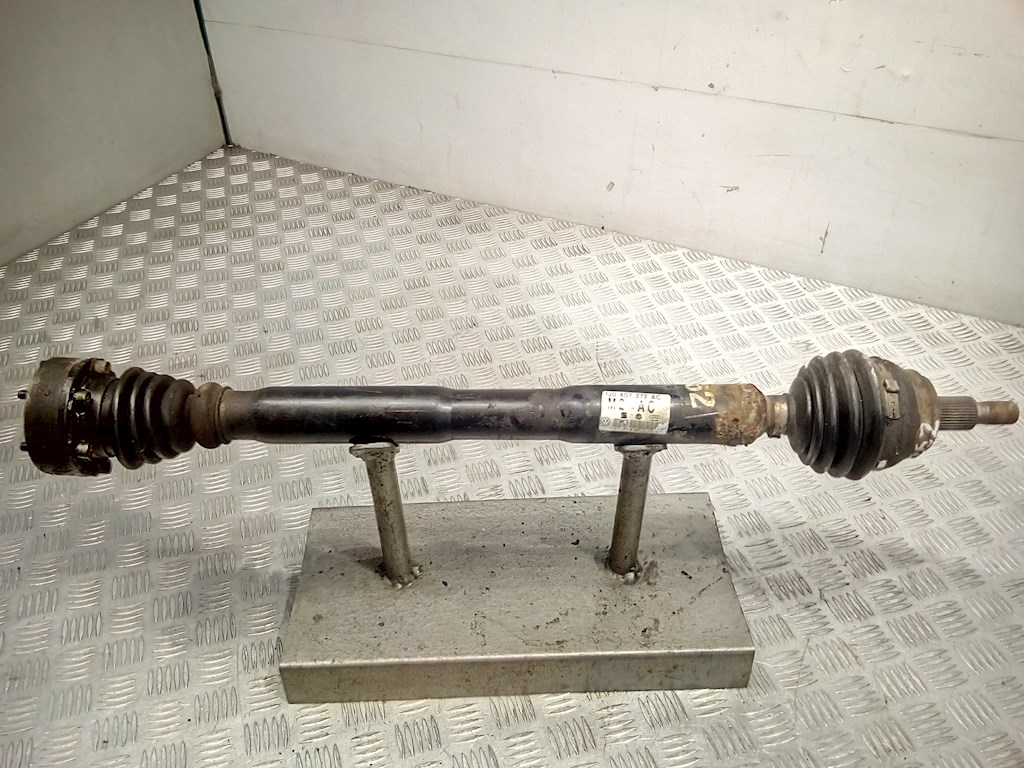 

Полуось передняя правая (приводной вал шрус) Volkswagen Golf 4, Golf 4