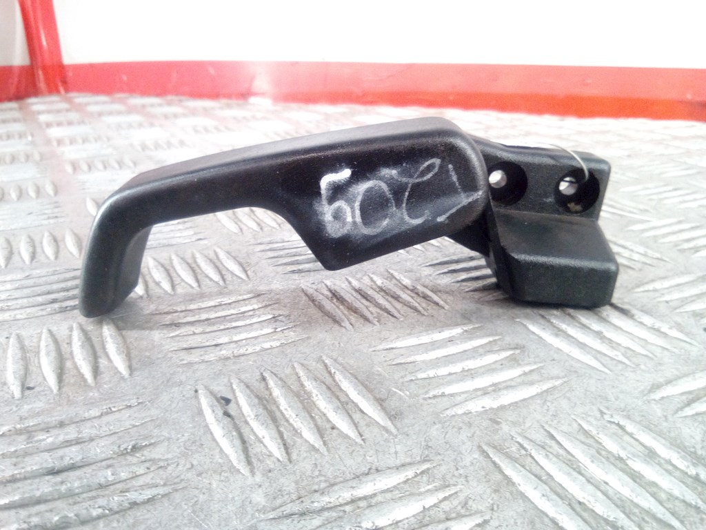

Ручка открывания капота Volkswagen Passat 3, Passat 3