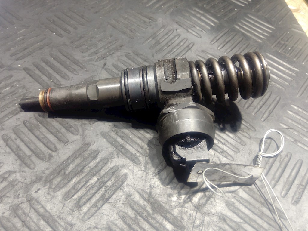 

Форсунка дизельная электрическая Volkswagen Passat 5 GP, Passat 5 GP