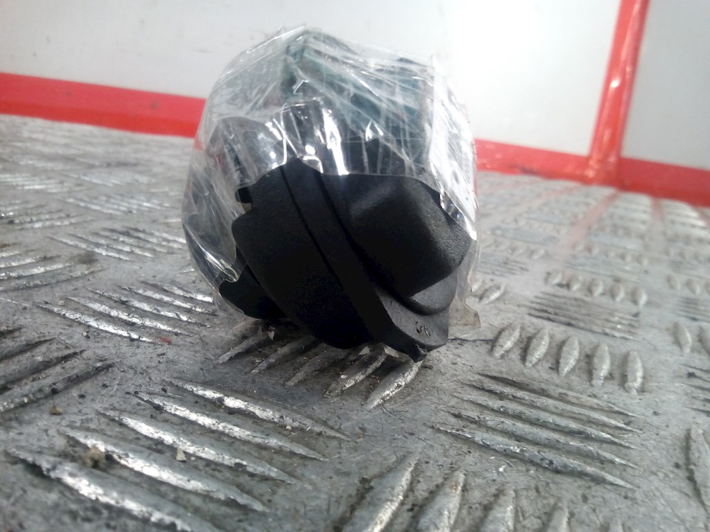 

Крышка (пробка) топливного бака Volkswagen Passat 5 GP, Passat 5 GP