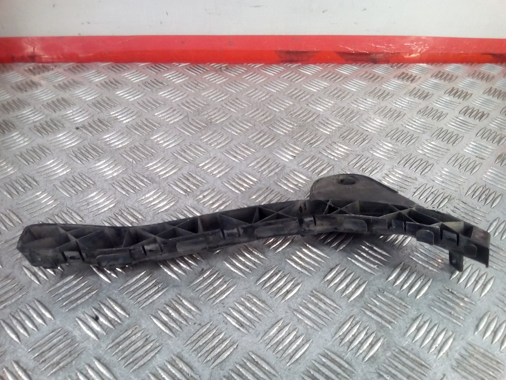 

Кронштейн (крепление) заднего бампера правый Kia Ceed, Ceed