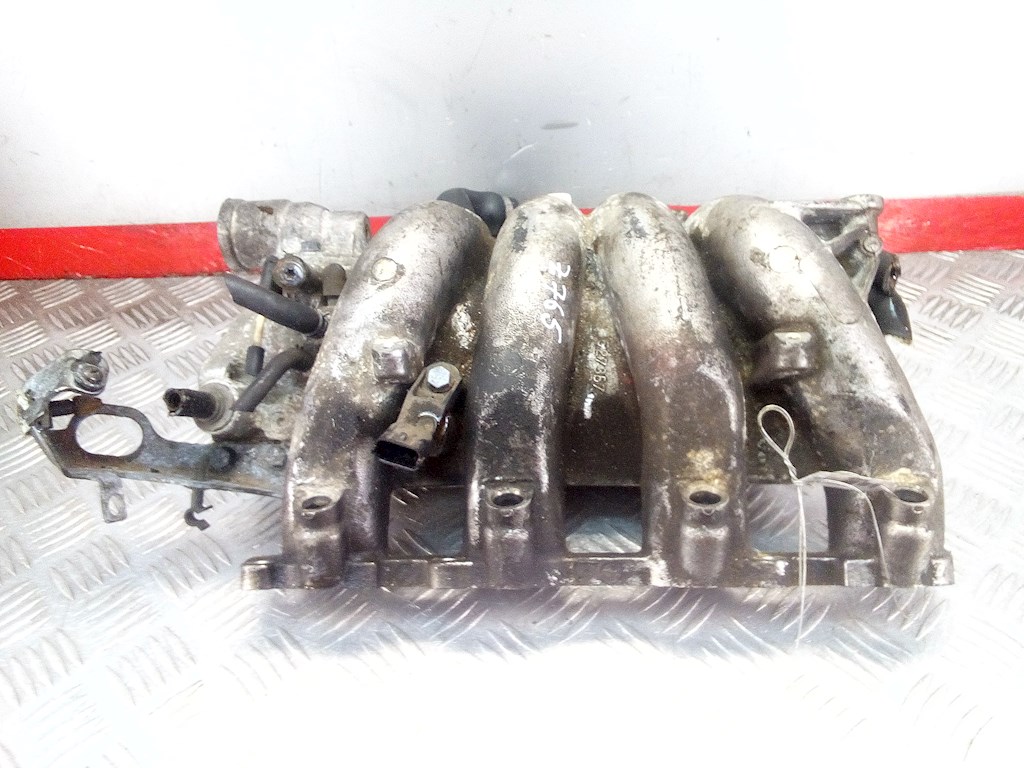 

Коллектор впускной Volvo S40 V40 1, S40 V40 1