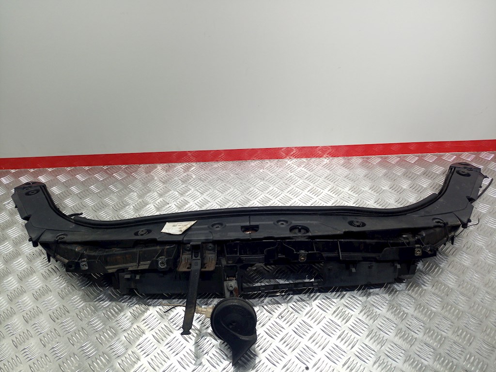 

Рамка капота Renault Scenic 2, Scenic 2
