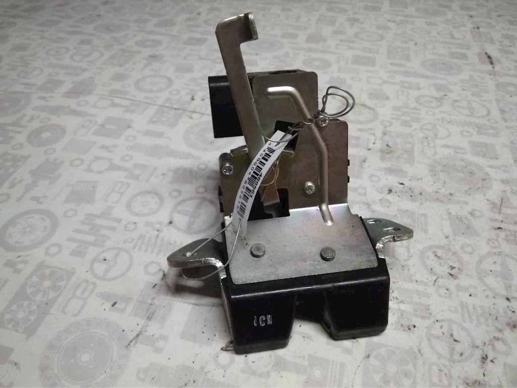 

Замок крышки (двери) багажника Hyundai i20, i20