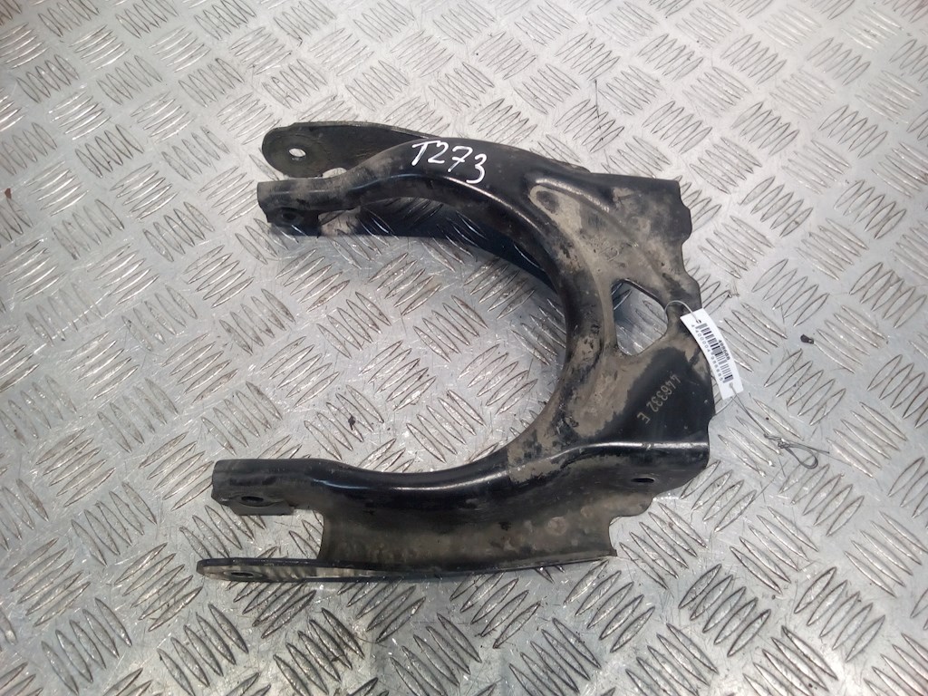 

Рычаг передний правый Peugeot 407, 407