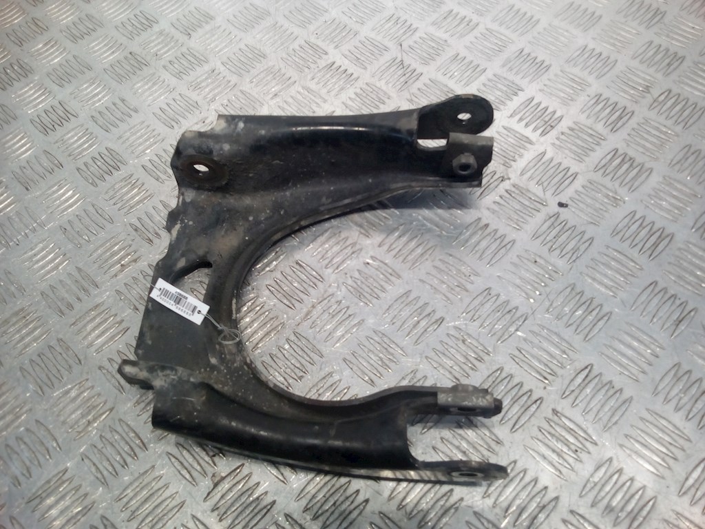 

Рычаг передний правый Peugeot 407, 407