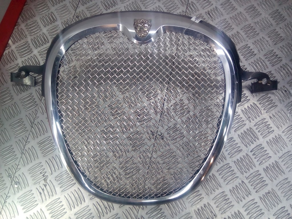 

Решетка радиатора Jaguar S Type, S Type