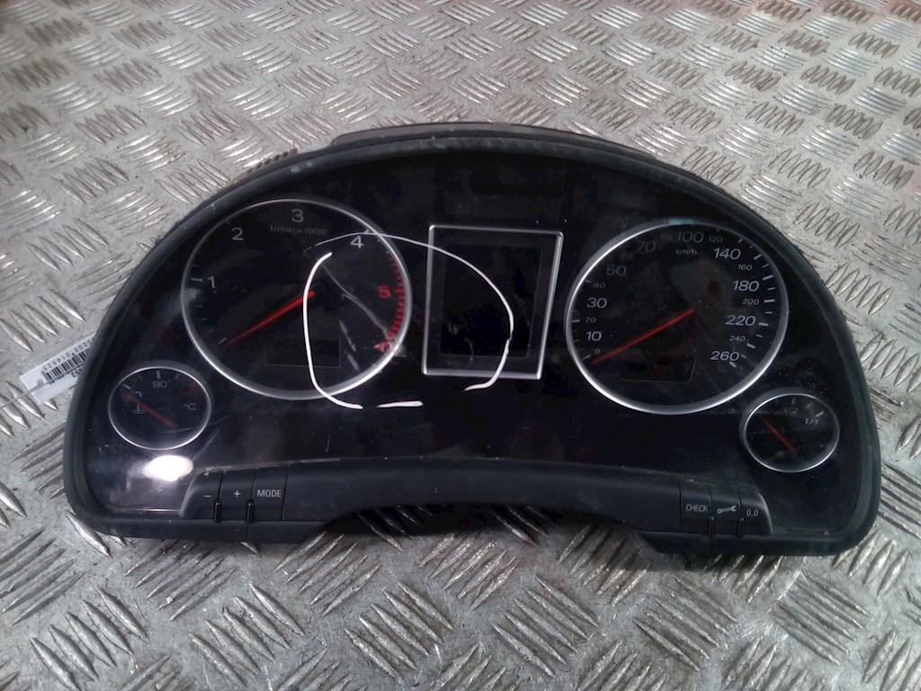 

Панель приборная (щиток приборов) Audi A4 B6, A4 B6