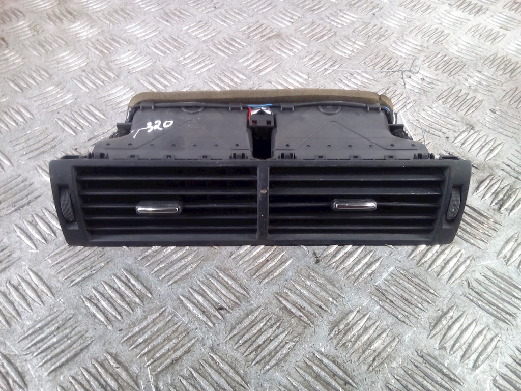 

Дефлектор обдува салона Audi A4 B6, A4 B6
