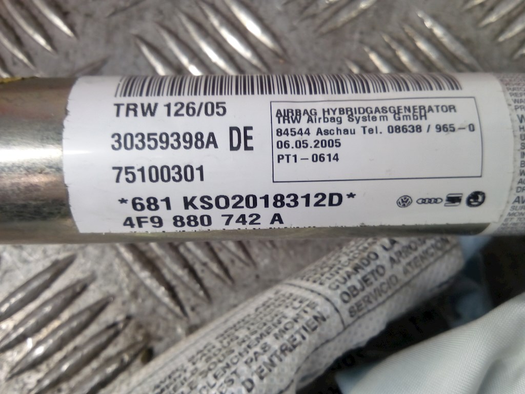 

Подушка безопасности боковая (шторка) Audi A6 C6, A6 C6