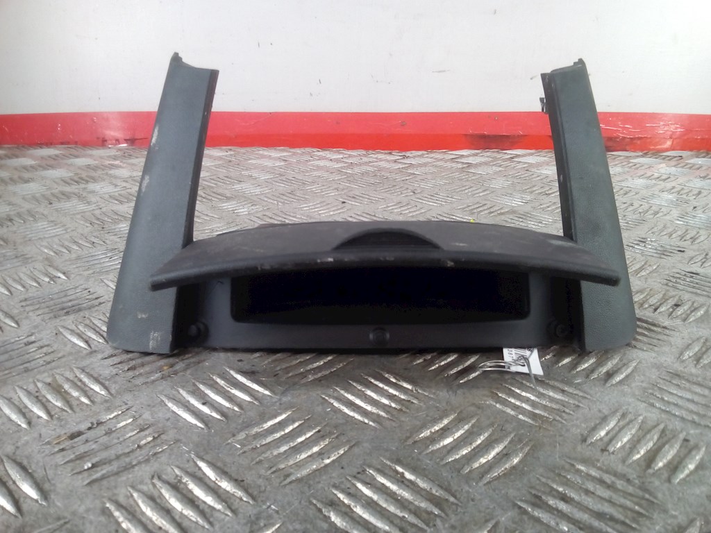 

Бардачок (вещевой ящик) Kia Ceed, Ceed