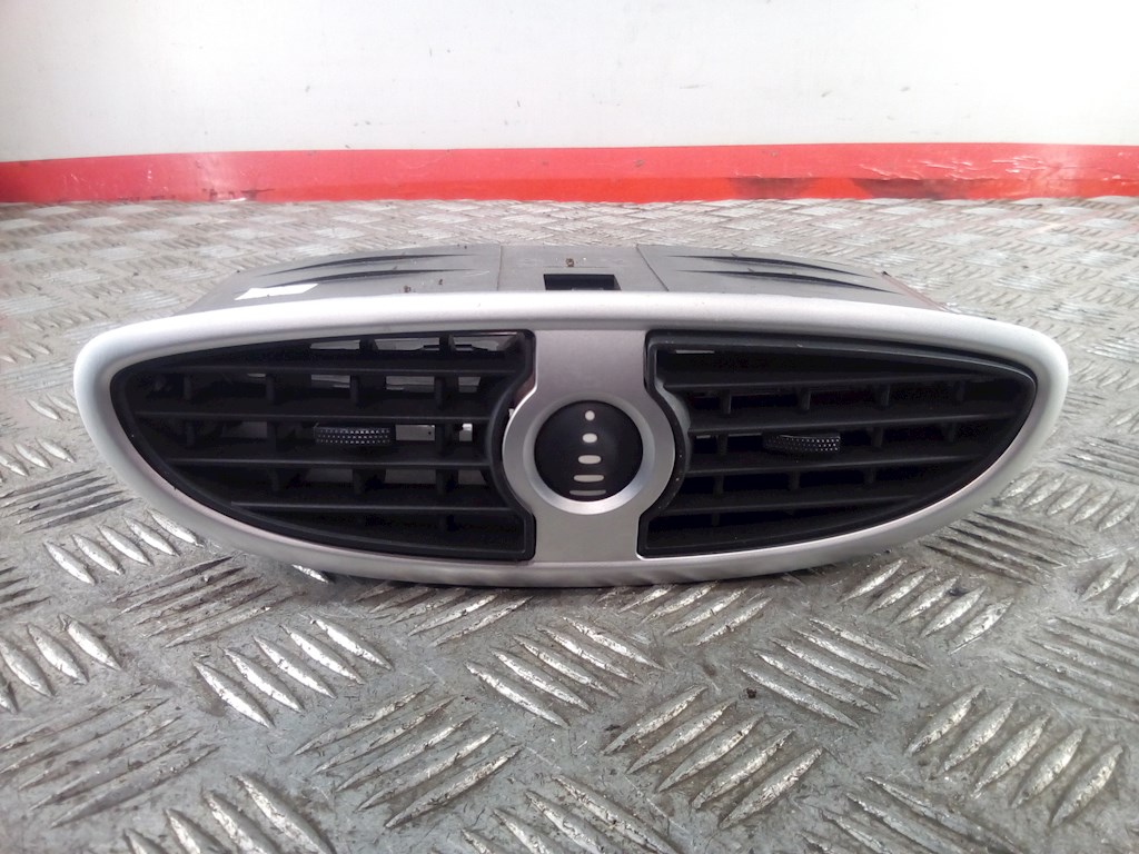 

Дефлектор обдува салона Renault Clio 3, Clio 3