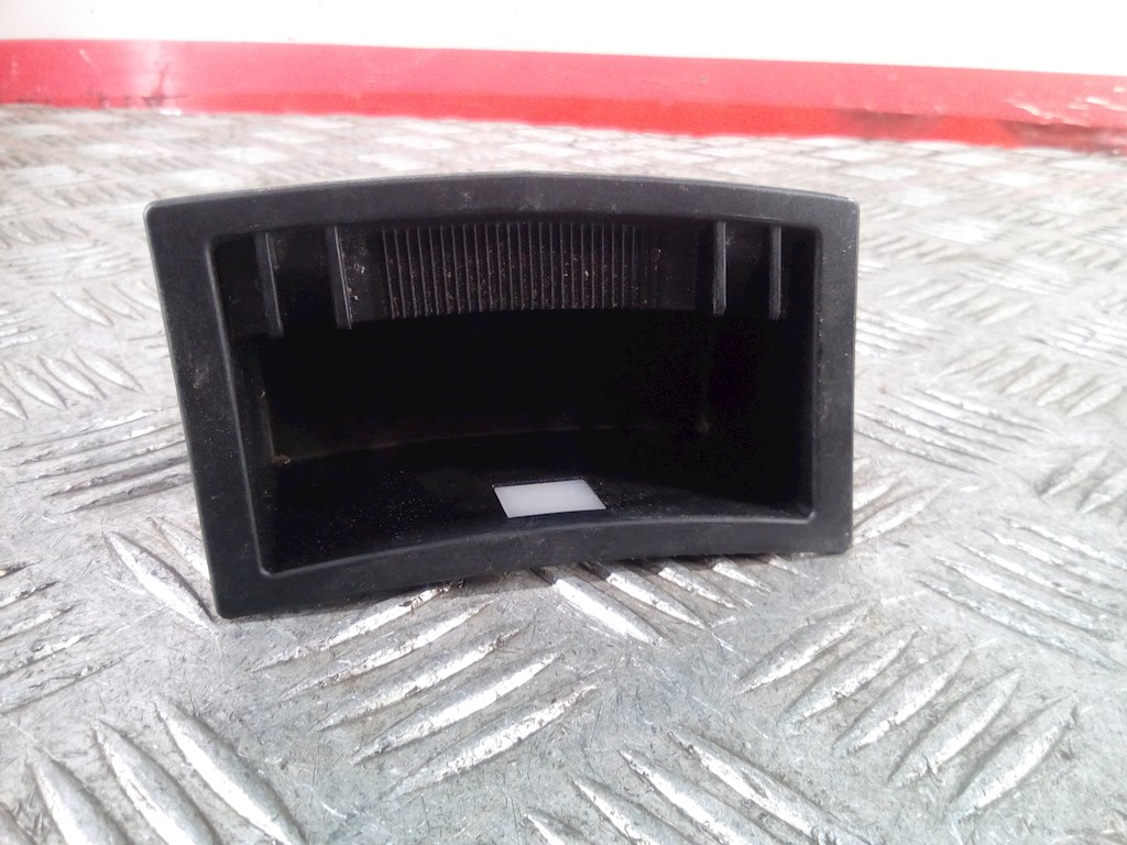 

Пепельница передняя Kia Ceed, Ceed