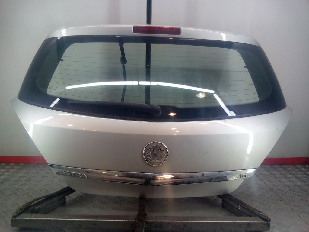 

Крышка (дверь) багажника Opel Astra H, Astra H