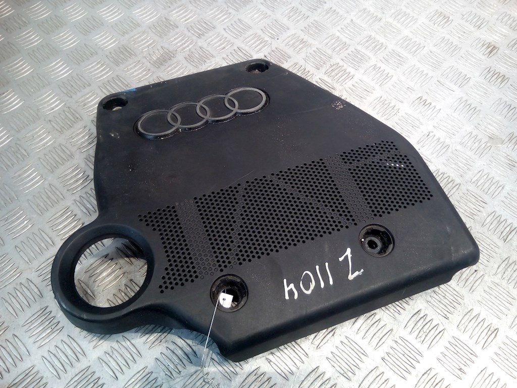 

Накладка декоративная (на ДВС) Audi A3 8L, A3 8L